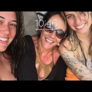 Meet your Posher, Jujudith